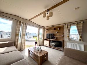 Lounge- click for photo gallery